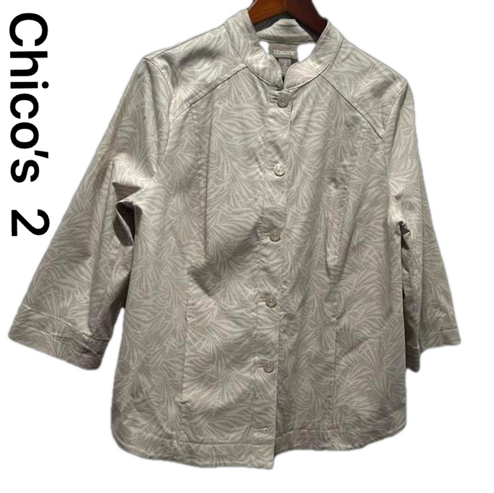 Chicos beautiful top/jacket size 2 GUC